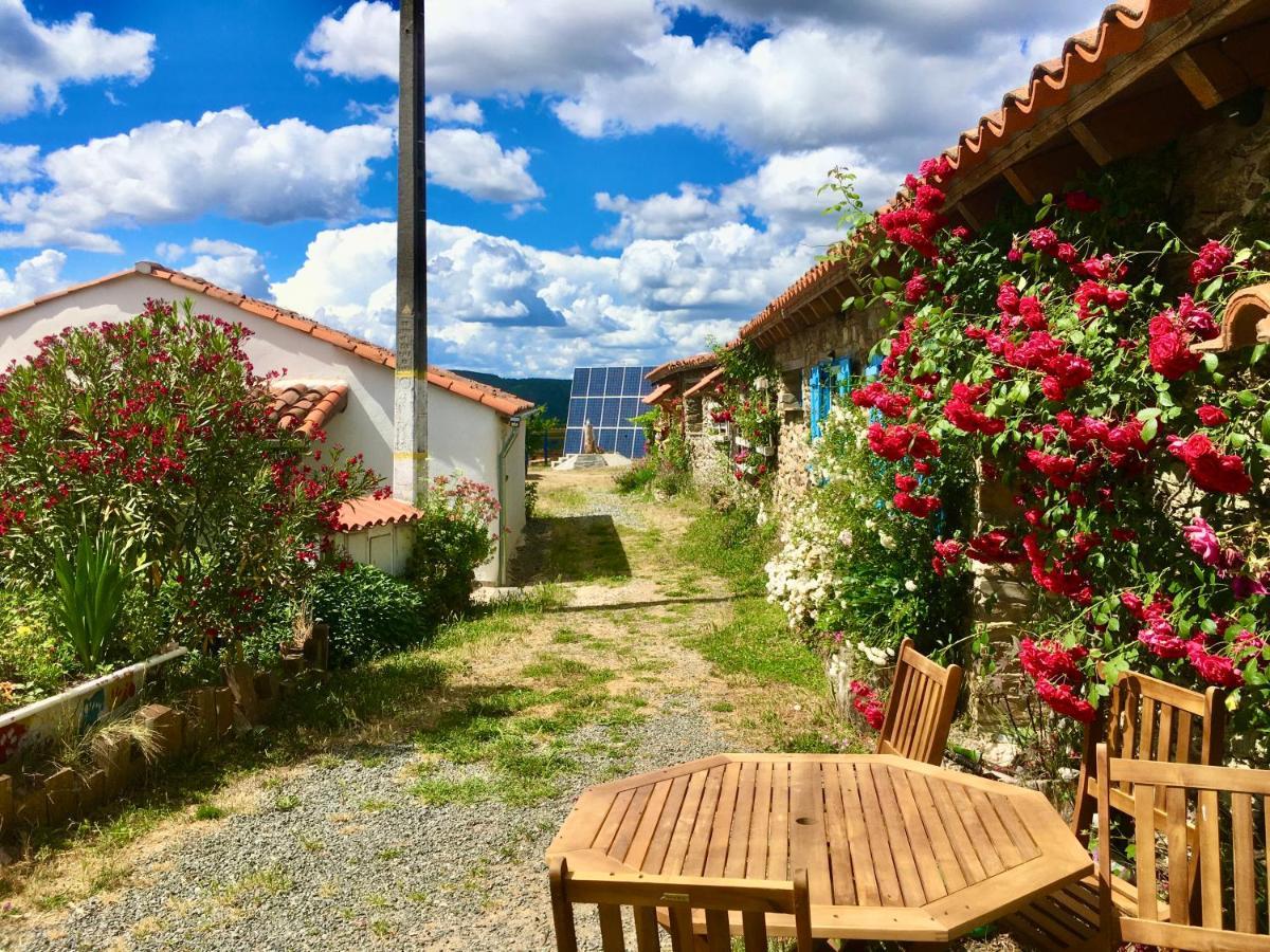 Mosteirinho Negreda Exteriér fotografie