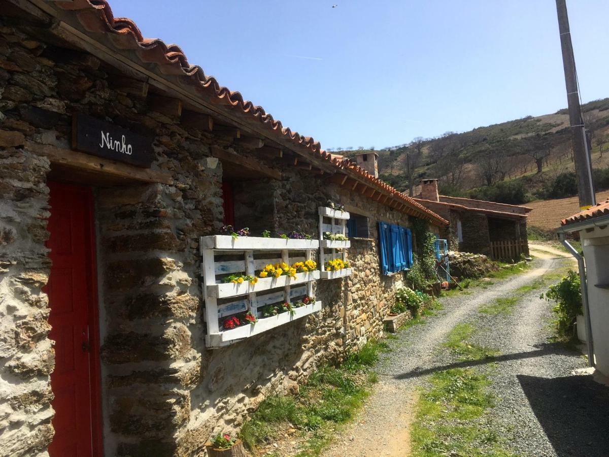 Mosteirinho Negreda Exteriér fotografie
